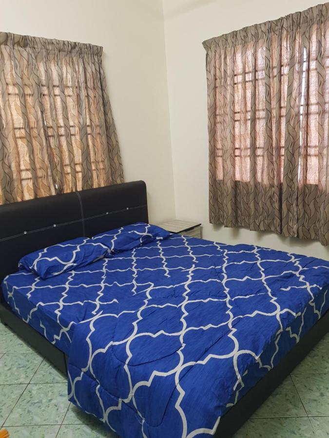 Homestay Che Wan Kuantan Kültér fotó